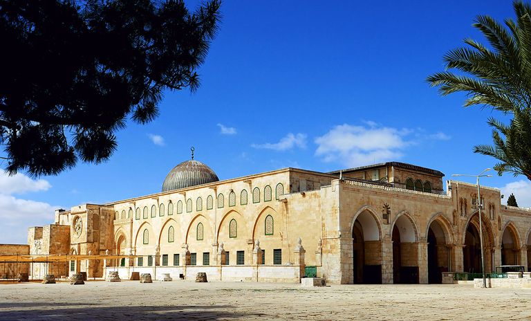 «المسجد الأعظم» بالجزائر