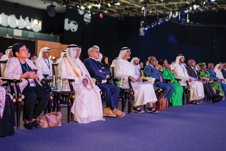 الشيخ خالد بن محمد بن زايد آل نهيان في افتتاح فعاليات المؤتمر