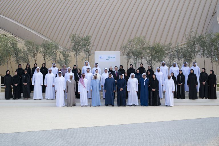محمد بن زايد يكرم صُنّاع إنجازات COP28 جانب من تكريم صُنّاع إنجازات COP28