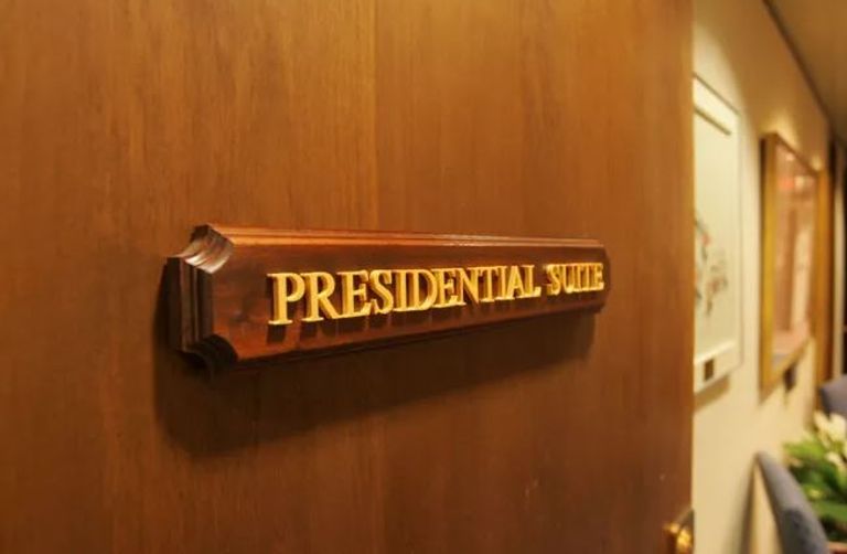 مدخل مستشفى «والتر ريد»