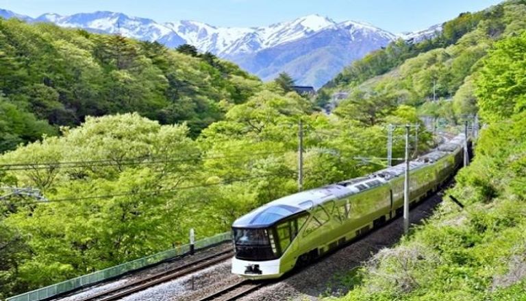 قطار شيكي شيما الياباني