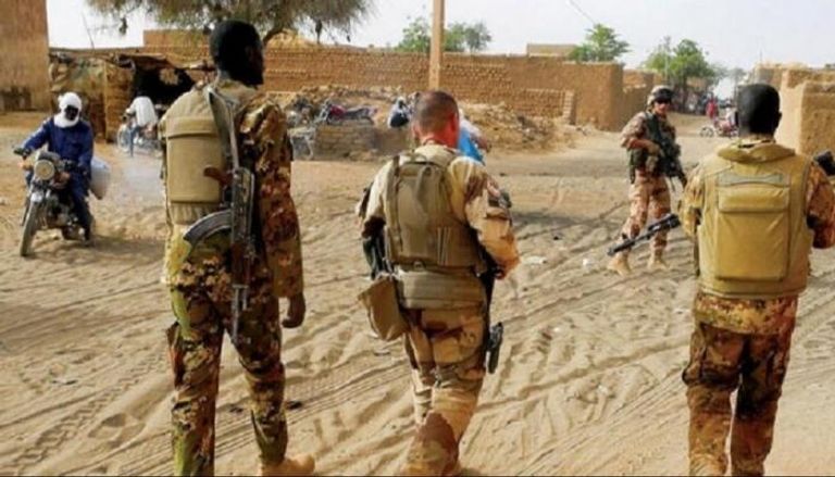 جانب من الاعتداء على الحزب الاشتراكي بلا حدود