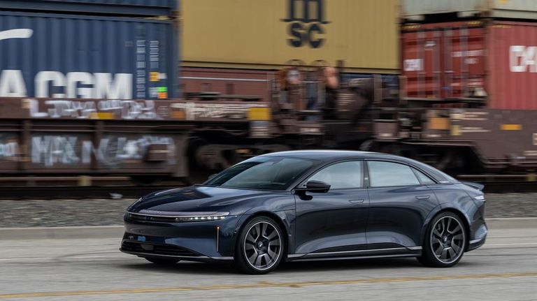 طراز Lucid Air Sapphire طراز Audi RS e-tron GT