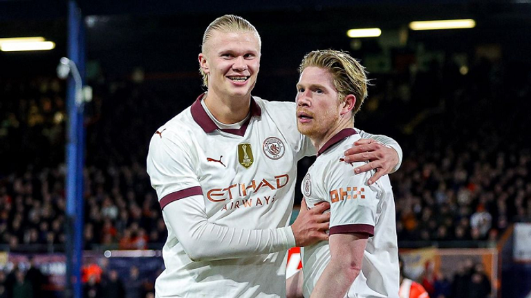 بوكايو ساكا نجم أرسنال