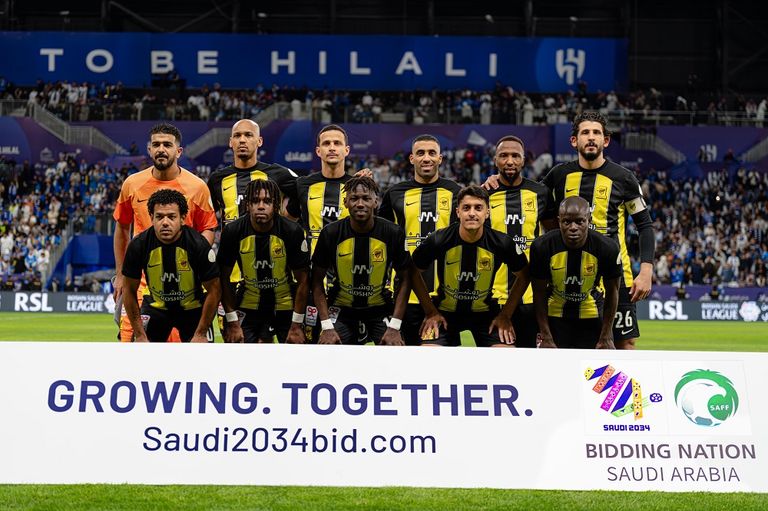 شعار ملف استضافة السعودية كأس العالم 2034 في كلاسيكو الهلال والاتحاد السعودية تطلق هوية ملف استضافة كأس العالم 2034