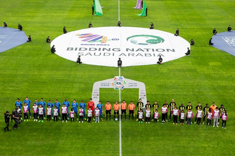 هوية ملف استضافة السعودية كأس العالم 2034 في كلاسيكو الهلال والاتحاد السعودية تطلق هوية ملف استضافة كأس العالم 2034