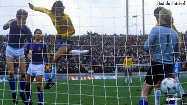 زيكو يسجل في السويد مباراة بلد الوليد وإشبيلية - صورة أرشيفية