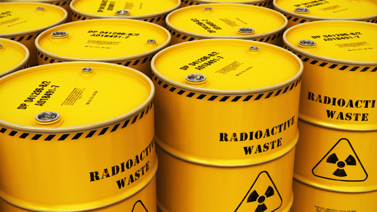 صراع الكبار على الكعكة الصفراء