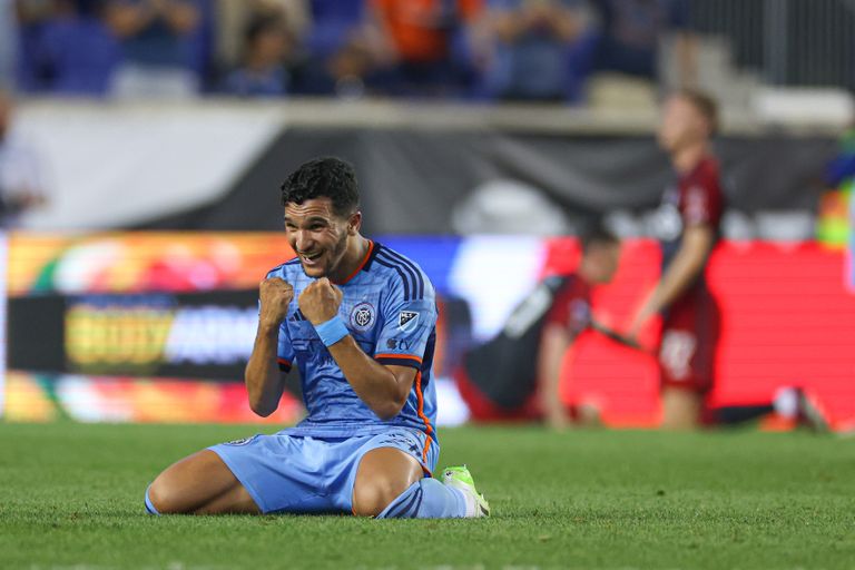 مصطفى بكرار  منتخب الجزائر