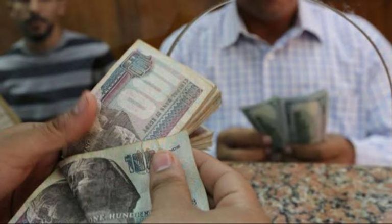 أوراق نقدية فئة 100 جنيه مصري