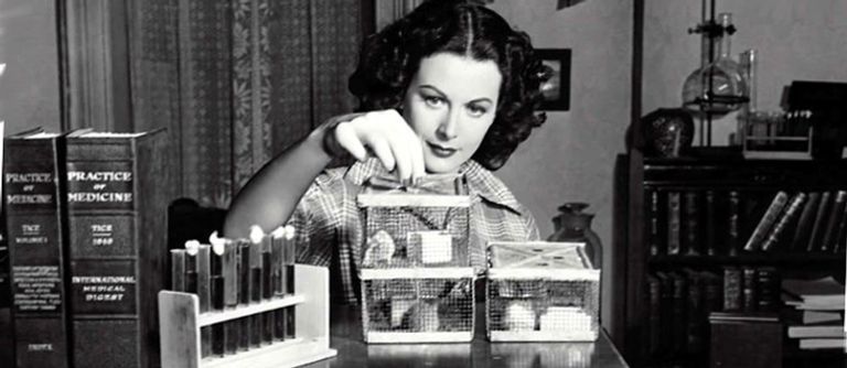 العالم يحتفل باليوم العالمي للمرأة