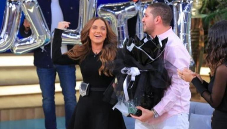 الفنانة رنا رئيس