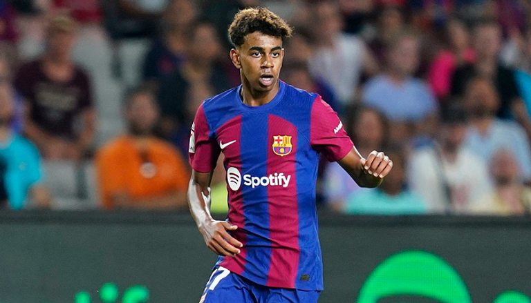 لامين يامال لامين يامال نجم برشلونة الواعد