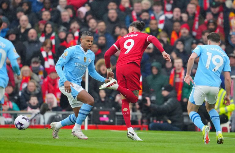 ليفربول ومانشستر سيتي قمة ليفربول ومانشستر سيتي