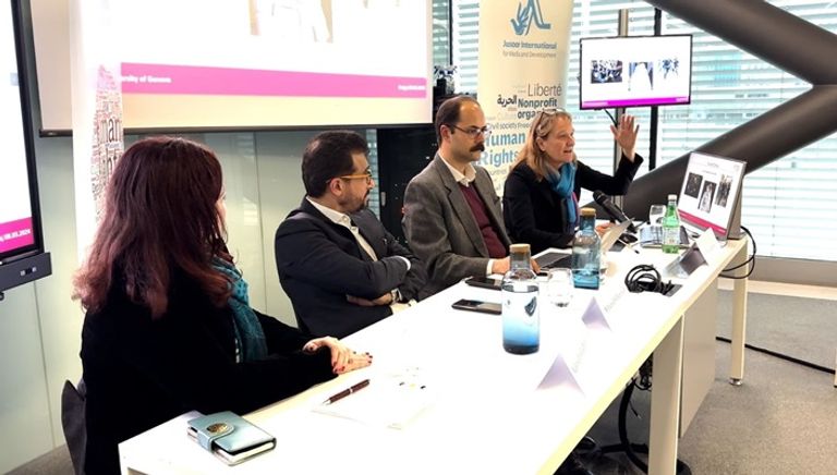 جانب من الفعالية التي نظمها مركز جسور