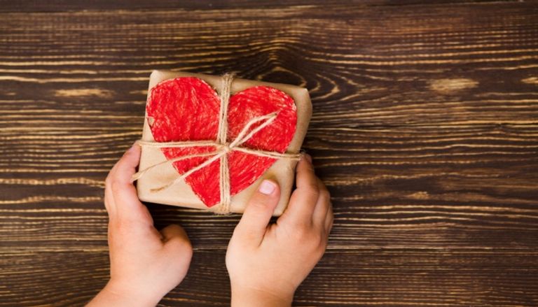 تحبيب الطفل في الصدقة تحبيب الطفل في الصدقة