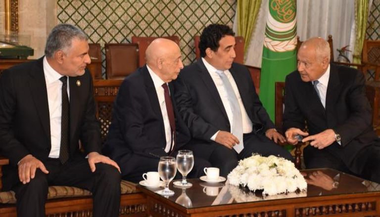 أمين جامعة الدول العربية مع الأطراف الليبية