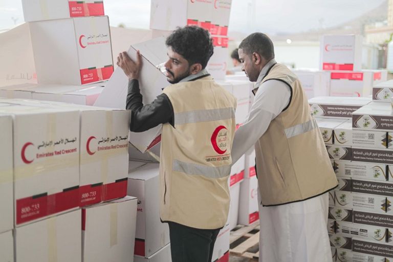 جانب من الاستجابة الإماراتية الشاملة لمتطلبات الأشقاء اليمنيين 