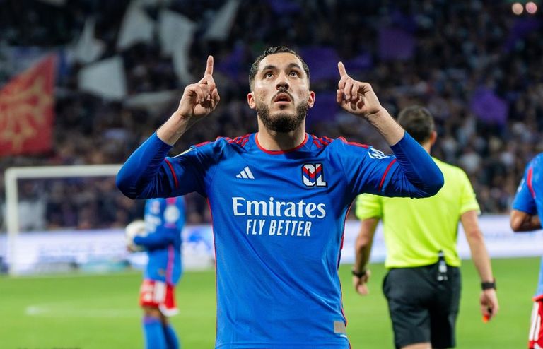 ريان شرقي لاعب ليون الفرنسي