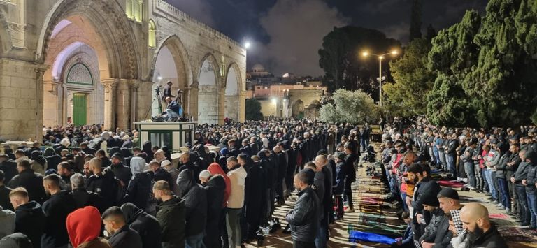 جانب من الصلاة في المسجد الأقصى