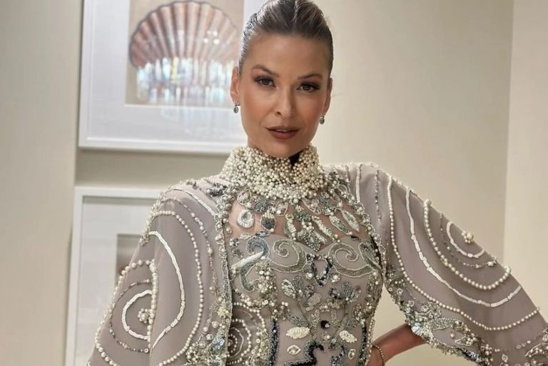 الفنانة اللبنانية باميلا الكيك