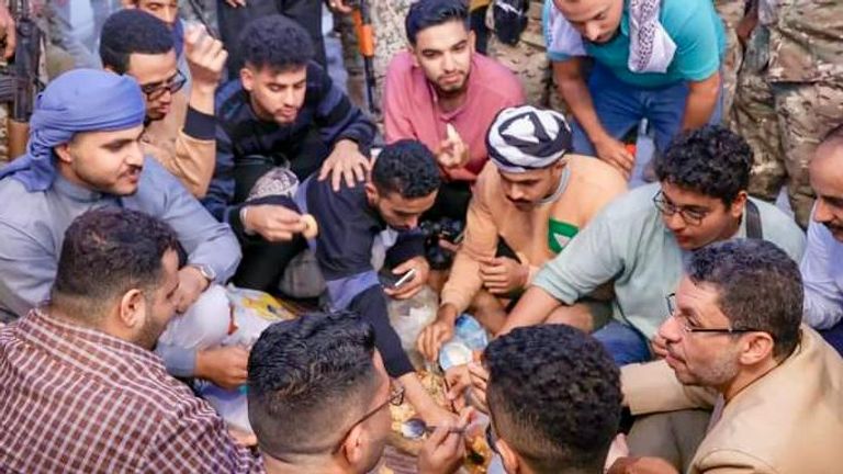 أطول سفرة إفطار صائم باليمن