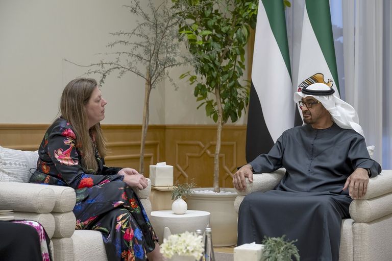 الإمارات تدعم غزة برا وبحرا وجوا