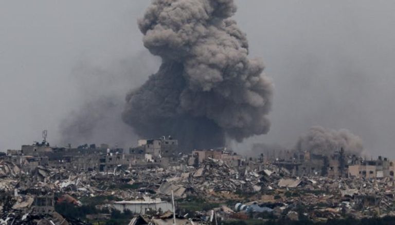 غزة تحت القصف رغم الدمار الهائل