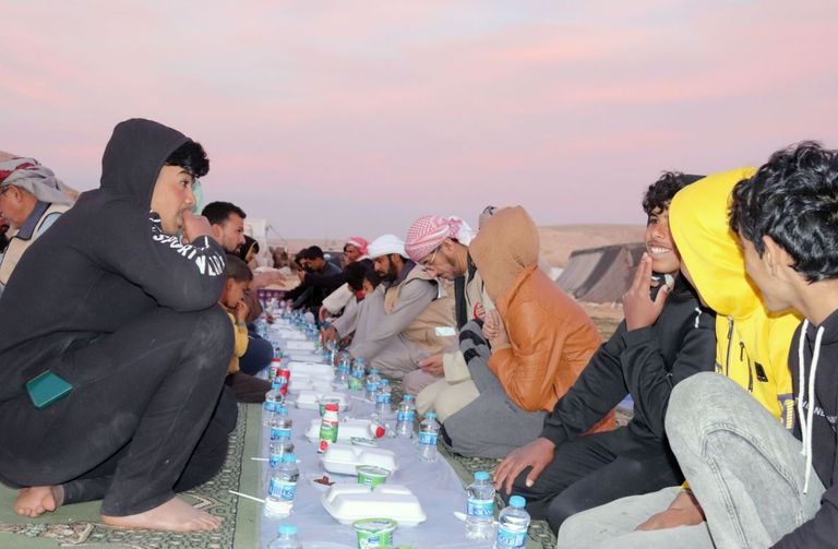  إفطار صائم لقاطني الخيم في الأردن