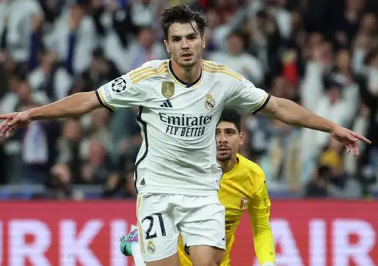 براهيم دياز المدرب الإسباني كيكو لوبيز