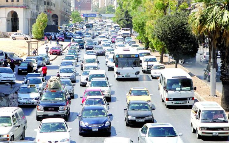 استخدام السيارات في التنقل