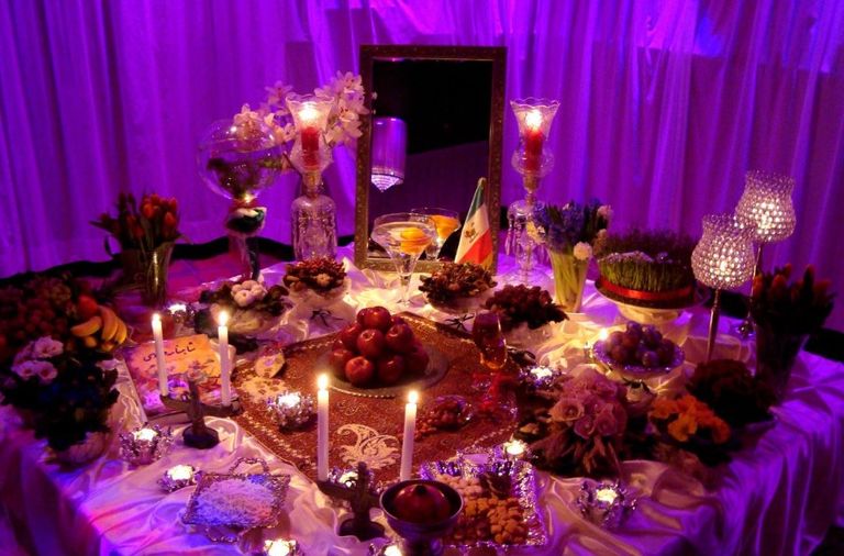 مائدة معدة للاحتفال بعيد النيروز 2024