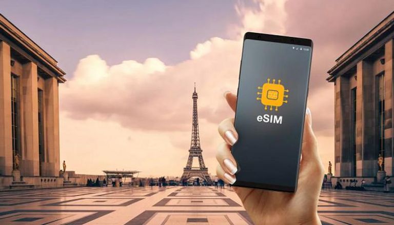 الهواتف المتوافقة مع eSIM للمسافرين