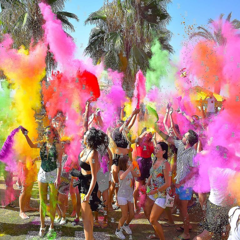 مهرجان الألوان «هولي» 2024