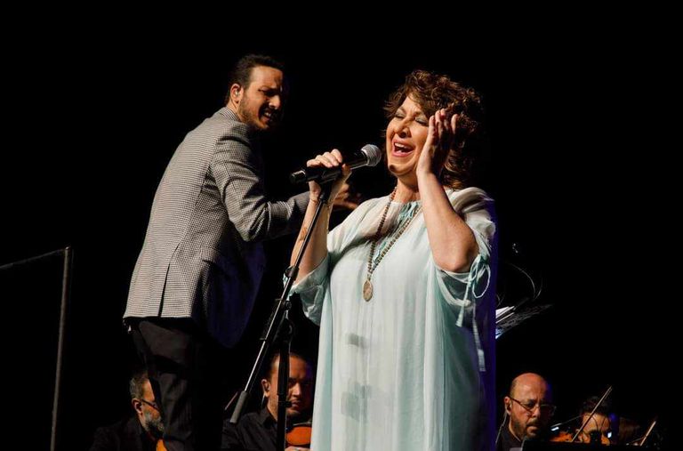 أميمة الخليل خلال افتتاح مهرجان المدينة بتونس