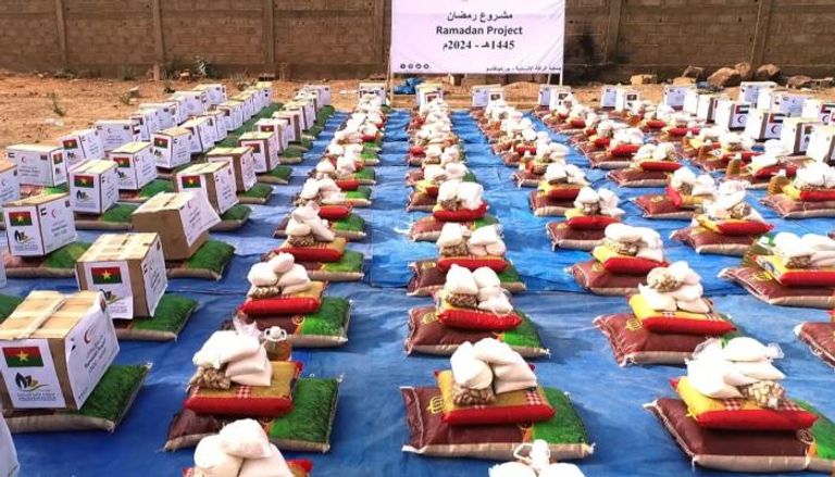 الإمارات توزيع السلال الغذائية في بوركينا فاسو