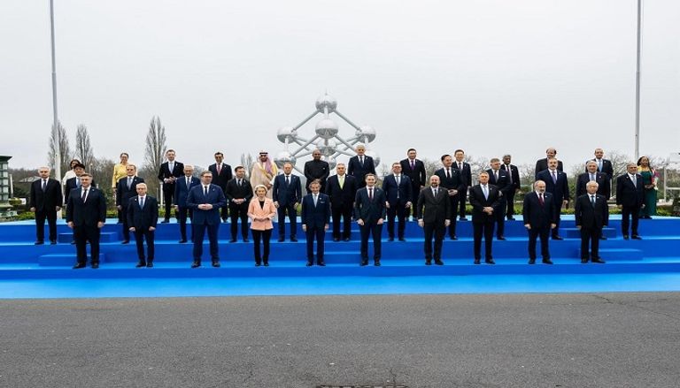 سهيل المزروعي وزير الطاقة والبنية التحتية الإماراتي خلال مشاركته بمؤتمر بروكسل