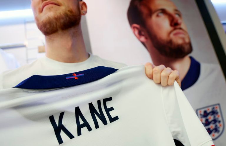 قميص منتخب إنجلترا