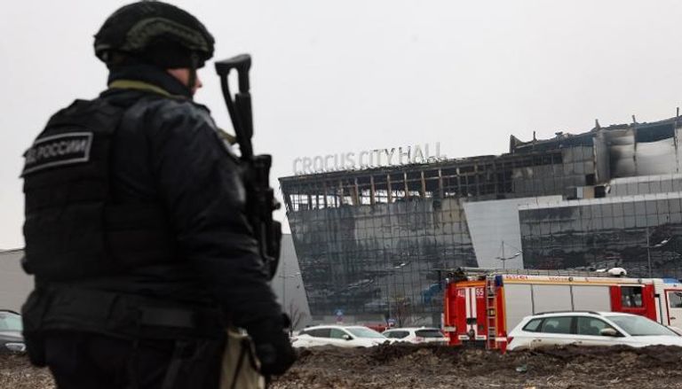الأمن الروسي قرب مسرح الحادث بموسكو