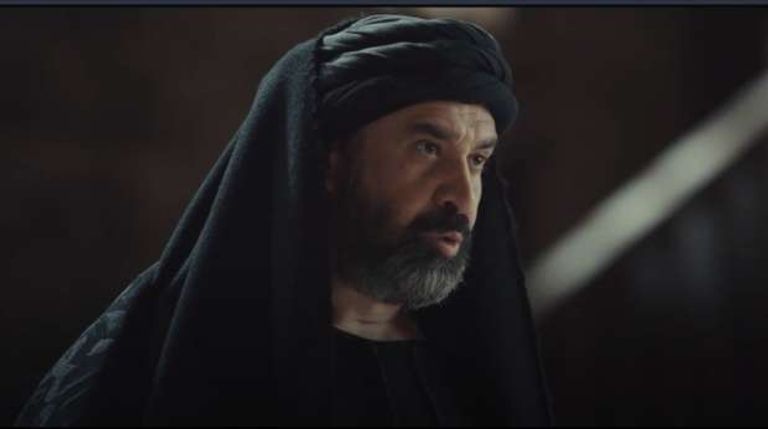 كريم عبدالعزيز في لقطة من مسلسل "الحشاشين"