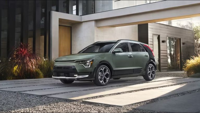 طراز Kia Niro Hybrid طراز Hyundai Santa Fe Hybrid