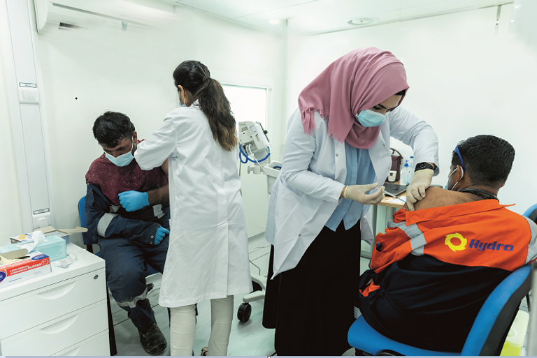 مساعدات إماراتية جابت العالم