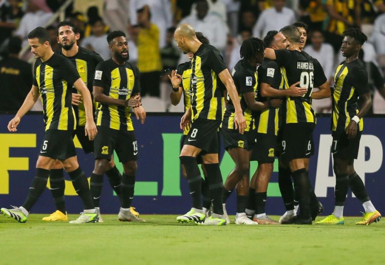 كريم بنزيما لاعب الاتحاد السعودي