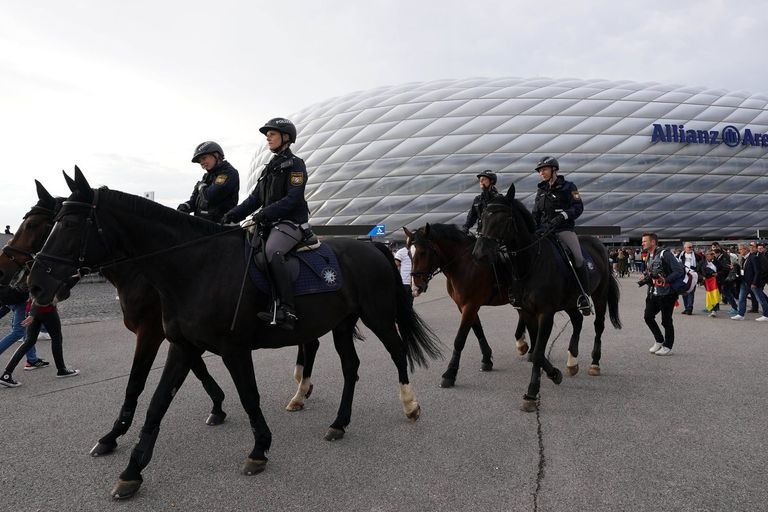بايرن ميونخ ضد بروسيا دورتموند