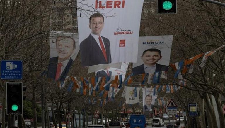 لافتات انتخابية في شوارع إسطنبول