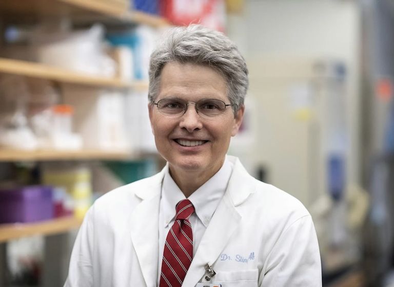 الدكتور كريج سلينجلوف جونيور الورم الميلانيني أحد أشكال سرطان الجلد