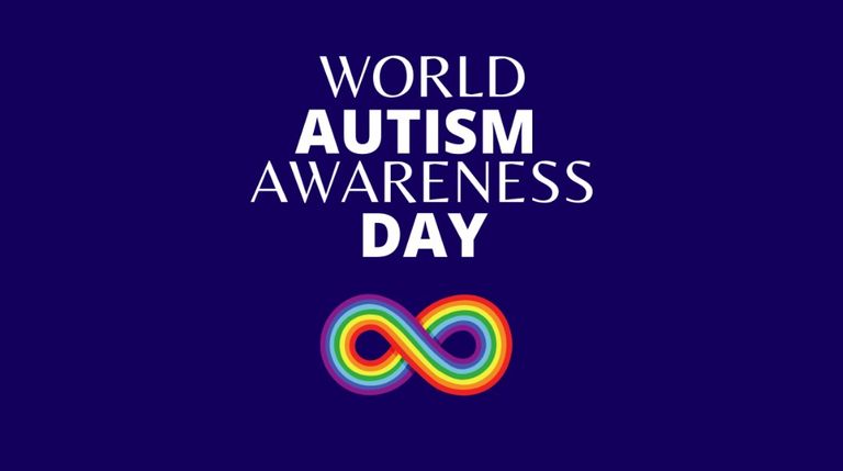 طفل يعاني من التوحد