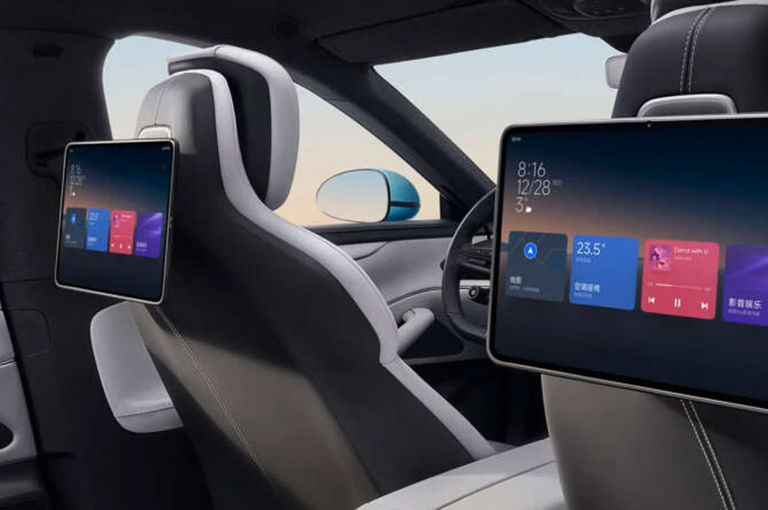 سيارة شاومي الكهربائية الجديدة SU7