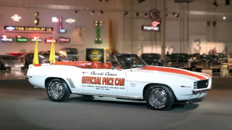 طراز " SS Official Indy 500 Pace Car طراز Yenko Camaro