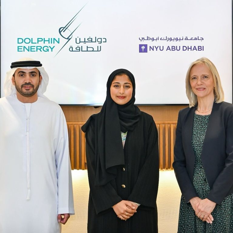 تعاون بين «نيويورك أبوظبي» و«دولفين للطاقة» لدعم أبحاث الاستدامة والمناخ